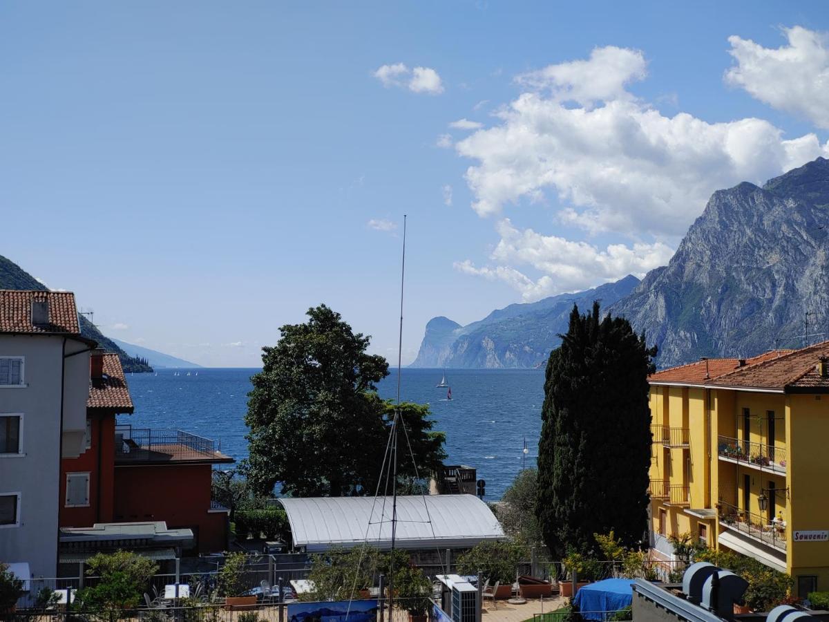 Appartamenti Baia Azzurra 5. Torbole Sul Garda Extérieur photo