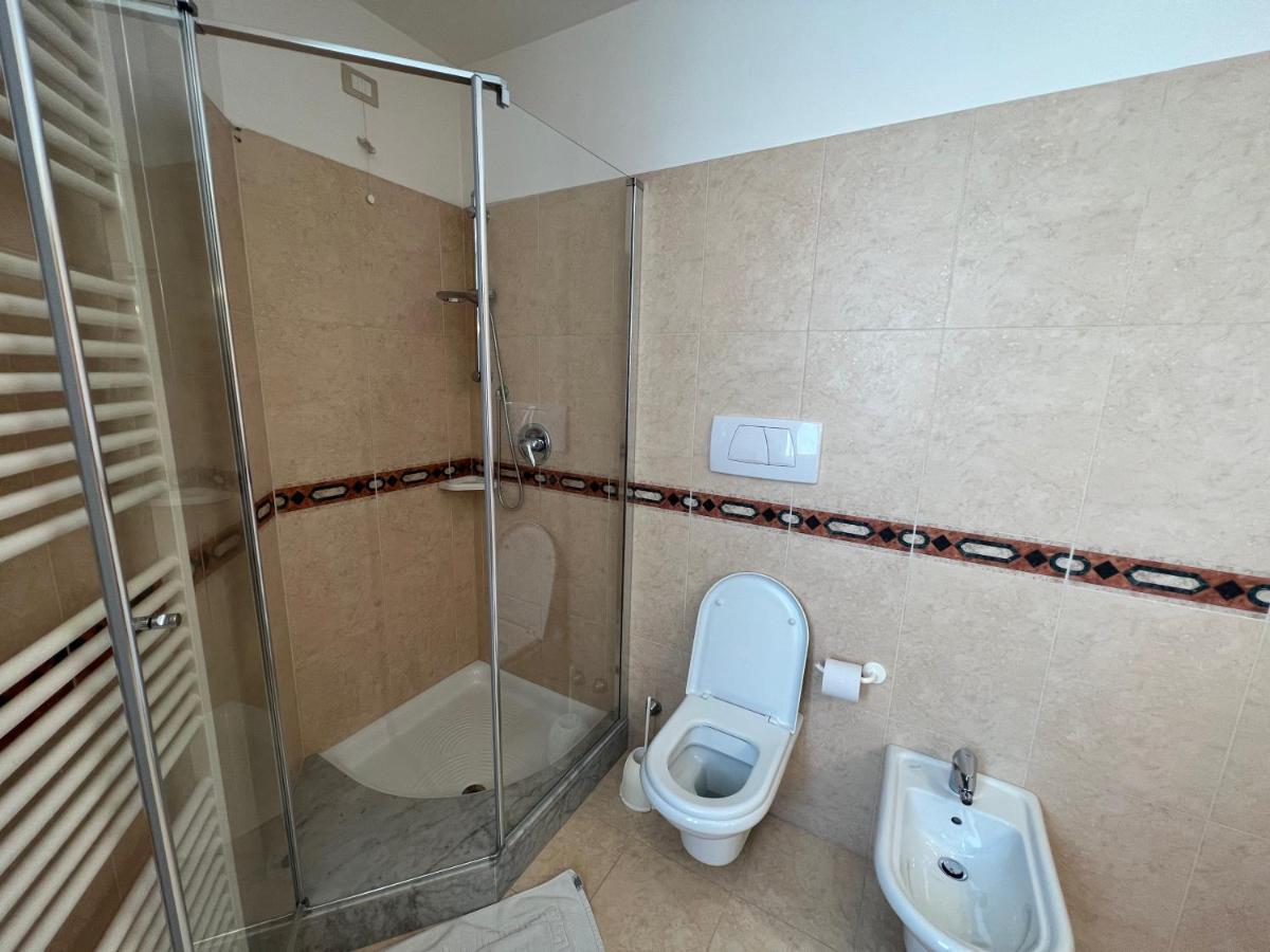 Appartamenti Baia Azzurra 5. Torbole Sul Garda Extérieur photo